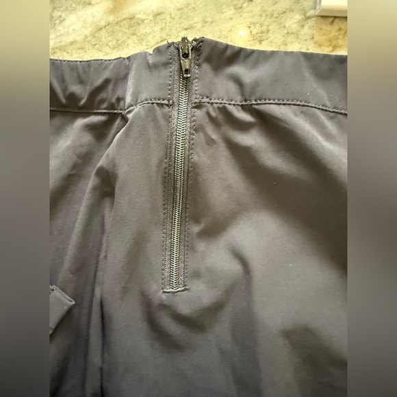 North Face Women’s Black Paramount Skort - Size 12 - Picture 6 of 9